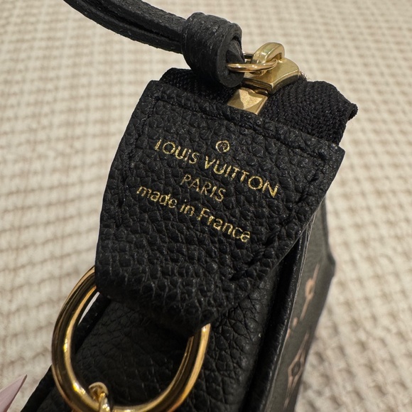 Mini pochette bag - Picture 2 of 8